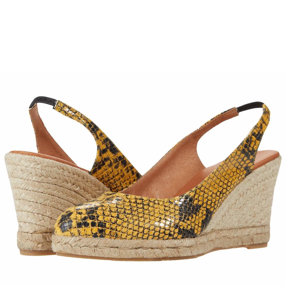 ANDRÉ ASSOUS WOMEN'S RAISA PLATFORM, YELLOW SNAKE, 9